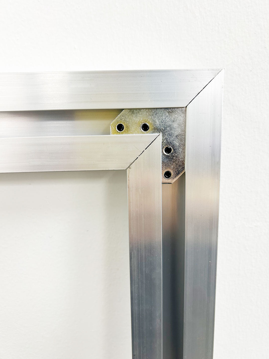 BRINOX Aluminium Frame For Back Pictures