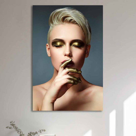 DIVA Gold/White Regal Radiance Woman Modern Wall Art